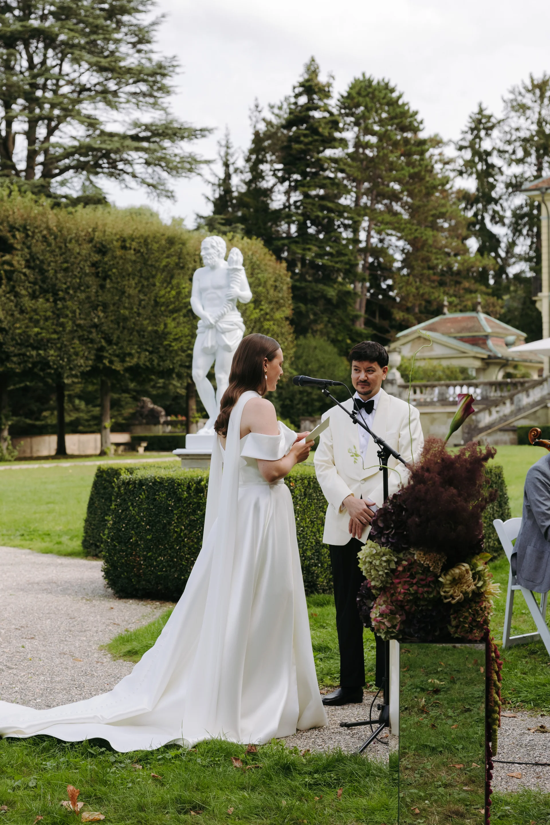 Atmosphärische Hochzeitslocation in der Schweiz - Destination Wedding Fotograf Patrice Keller